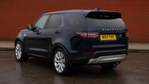 2017 Land Rover Discovery 2.0 Sd4 Hse Auto 4WD Euro 6 (s/s) 5dr in Blue — image 3
