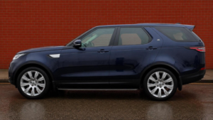 2017 Land Rover Discovery 2.0 Sd4 Hse Auto 4WD Euro 6 (s/s) 5dr in Blue — image 6