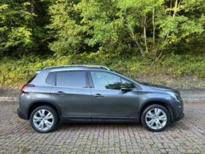 2017 Peugeot 2008 1.6 Bluehdi Allure in Grey — image 2