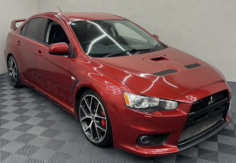 2011 Mitsubishi Lancer 2.0 Lancer Evo X Gsr Fq330 Semi-Auto 4dr in Red — image 1