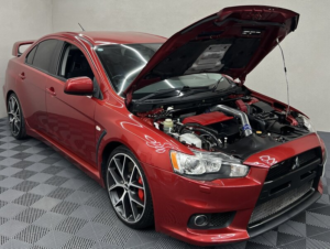 2011 Mitsubishi Lancer 2.0 Lancer Evo X Gsr Fq330 Semi-Auto 4dr in Red — image 3