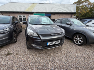 2015 Ford Kuga 2.0 Tdci Zetec 2WD Euro 6 (s/s) 5dr in Grey — image 2