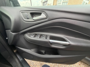 2015 Ford Kuga 2.0 Tdci Zetec 2WD Euro 6 (s/s) 5dr in Grey — image 4