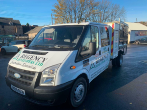 2009 Ford Transit 350 Cc Drw in White — image 6