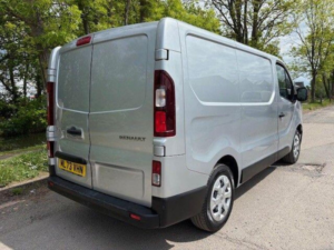 2023 Renault Trafic 2.0 Dci Blue Sl30 Business+ L1 H1 Euro 6 (s/s) 5dr in Grey — image 6