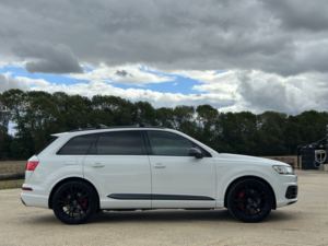 2017 Audi Sq7 4.0 Tdi V8 in White — image 3