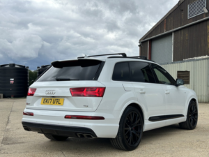 2017 Audi Sq7 4.0 Tdi V8 in White — image 4