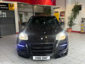 2009 Porsche Cayenne 4.5 Turbo in Black — image 3