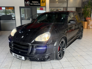 2009 Porsche Cayenne 4.5 Turbo in Black — image 4