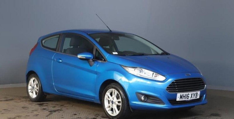 2016 Ford Fiesta 1.25 Zetec Euro 6 3dr in Blue — image 1