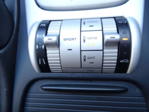 2007 Porsche Cayenne 4.8 Turbo in Blue — image 5