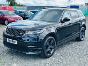 2018 Land Rover Range Rover Velar 2.0 D180 R-Dynamic S in Black — image 6