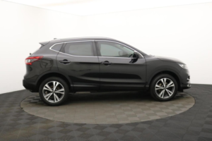 2019 Nissan Qashqai 1.5 Dci N-Connecta SUV 5dr Diesel Manual Euro 6 (s/s) (115 Ps) in Black — image 2