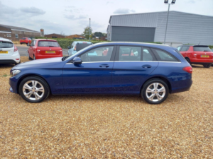 2016 Mercedes-Benz C Class 2.1 C220d Se Executive Edition 7g-Tronic+ Euro 6 (s/s) 5dr in Blue — image 6