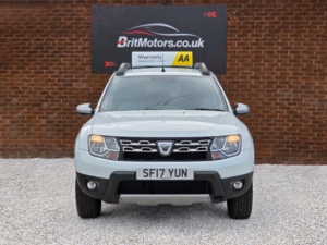 2017 Dacia Duster 1.2 Prestige Tce 125 4x2 in White — image 3