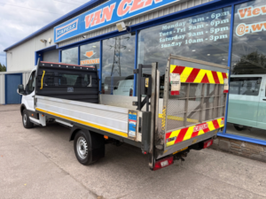 2022 Ford Transit 2.0 350 Ecoblue Hd Leader Dropside Flatbed 2dr Diesel Manual Rwd L4 Euro 6 130 Ps in White — image 5