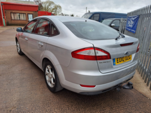 2010 Ford Mondeo 2.0 Tdci Zetec in Silver — image 3