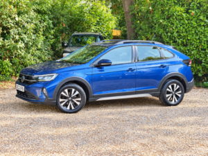 2022 Volkswagen Taigo 1.0 Tsi Life in Blue — image 2