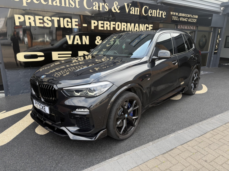 2019 BMW X5 3.0 X5 Xdrive30d M Sport in Black — image 1