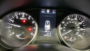 2019 Nissan Qashqai 1.3 Dig-T Acenta Premium Euro 6 (s/s) 5dr in Black — image 4