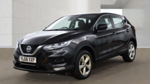 2019 Nissan Qashqai 1.3 Dig-T Acenta Premium Euro 6 (s/s) 5dr in Black — image 6