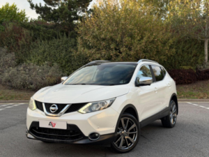 2014 Nissan Qashqai 1.6 Dci Tekna 4WD Euro 5 (s/s) 5dr in White — image 3