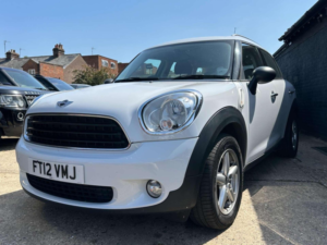 2012 MINI Countryman 1.6 One D Euro 5 (s/s) 5dr in Other — image 3