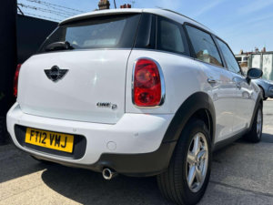 2012 MINI Countryman 1.6 One D Euro 5 (s/s) 5dr in Other — image 4