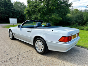1993 Mercedes-Benz Sl 300 Sl Auto in White — image 3