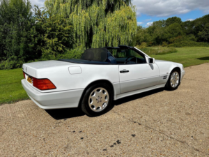 1993 Mercedes-Benz Sl 300 Sl Auto in White — image 4