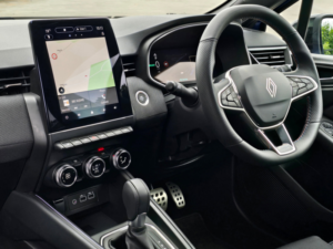 2024 Renault Clio 1.6 E-Tech Esprit Alpine Hatchback 5dr Petrol Hybrid Auto Euro 6 (s/s) (145 Ps) in Blue — image 2