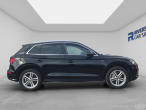 2019 Audi Q5 2.0 Tdi 40 S Line SUV 5dr Diesel S Tronic Quattro Euro 6 (s/s) (190 Ps) in Black — image 4
