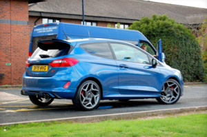 2019 Ford Fiesta St-3 1.5 3-Door - 29,600 Miles - Sync 3 Sat Nav, Camera, Recaro Seats - Fsh - Performance Blue in Blue — image 6