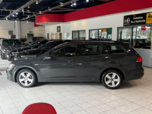 2016 Volkswagen Golf 1.6 Tdi Bluemotion Tech Match Edition in Grey — image 5