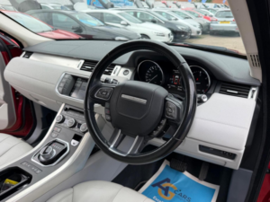 2014 Land Rover Range Rover Evoque 2.2 Sd4 Pure Auto 4WD Euro 5 (s/s) 5dr in Red — image 3