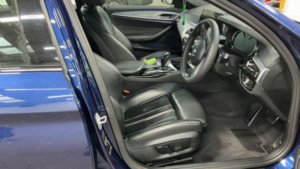 2017 BMW 5 Series 2.0 520d M Sport Auto Euro 6 (s/s) 4dr in Blue — image 4