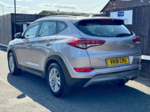 2017 Hyundai Tucson 2.0 Crdi Blue Drive Se Nav Euro 6 (s/s) 5dr in Beige — image 2