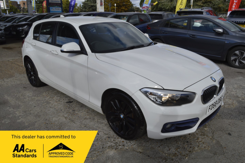 2018 BMW 1 Series 1.5 118i Sport 5-Door in White — image 1