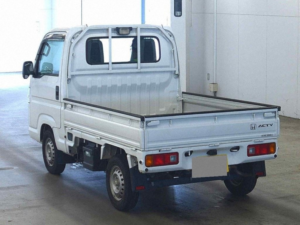 2015 Honda Acty Truck Sdx in White — image 3