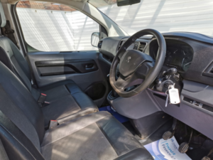 2021 Peugeot Expert 2.0 Bluehdi 1400 Professional in White — image 4