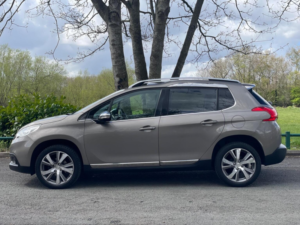 2015 Peugeot 2008 1.6 E-Hdi Feline Euro 5 (s/s) 5dr (mistral) in Grey — image 4