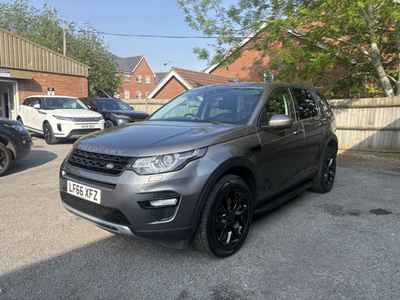2016 Land Rover Discovery Sport 2.0 Td4 Hse in Grey — image 1