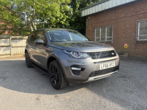 2016 Land Rover Discovery Sport 2.0 Td4 Hse in Grey — image 2