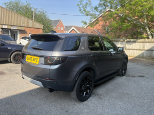 2016 Land Rover Discovery Sport 2.0 Td4 Hse in Grey — image 4