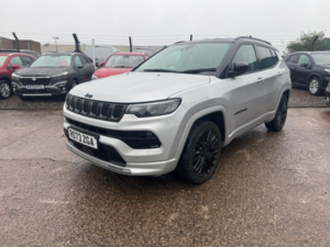 2023 Jeep Compass 1.3 Gse T4 11.4kwh S SUV 5dr Petrol Plug-In Hybrid Auto 4xe Euro 6 (s/s) (240 Ps) in Black — image 2