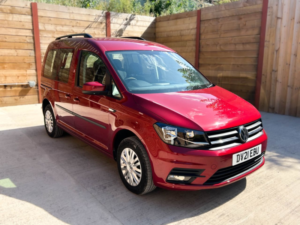 2021 Volkswagen Caddy Life 3 SEAT Auto Wheelchair Accessible Disabled Access Vehicle Wav in Red — image 5