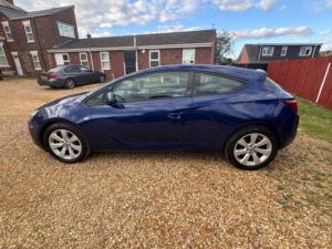2014 Vauxhall Astra Gtc 1.4t Sport Coupe 3dr Petrol Auto Euro 5 (140 Ps) in Blue — image 6