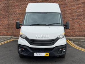 2022 Iveco Daily 2.3d Hpi 14v 35s 4100 Lwb H2 Euro 6 (s/s) 5dr in White — image 3