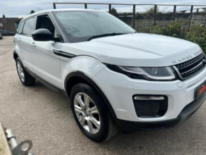 2017 Land Rover Range Rover Evoque 2.0 Ed4 Se Tech in White — image 3