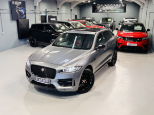 2017 Jaguar F-Pace 2.0 D180 R-Sport in Grey — image 2